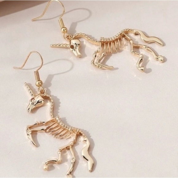 ✨ModCloth Mythic Unicorn Skeleton Earrings - Picture 4 of 4